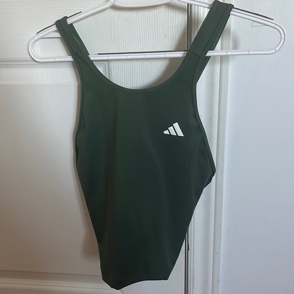 Adidas workout top